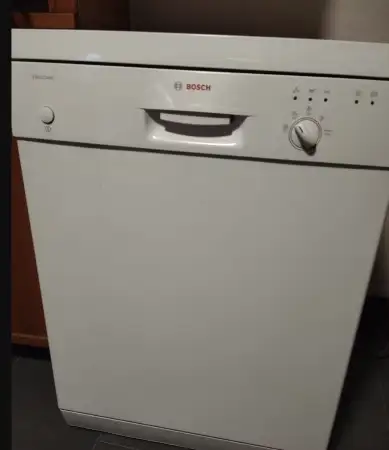 Geniş i̇ç hacimli bosch  bulaşık makinesi ilan görseli