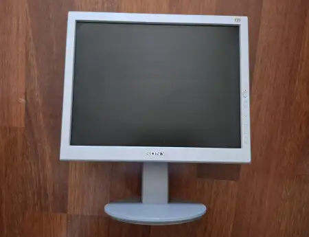 Sony sdm-s53 tft lcd 15' monitör