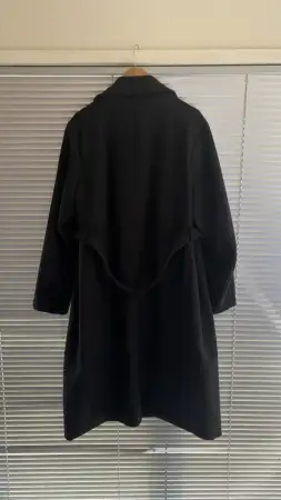 Siyah kadın trençkot