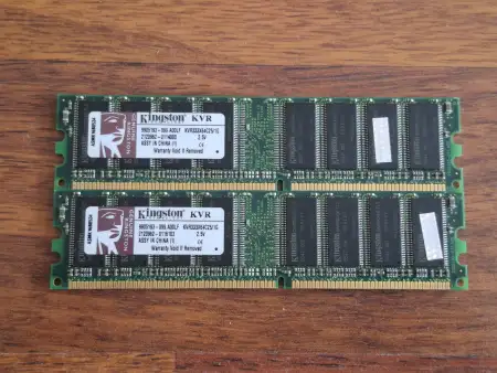 Kingston 1gb 333mhz ddr ram kvr333x64c25/1g 2 adet