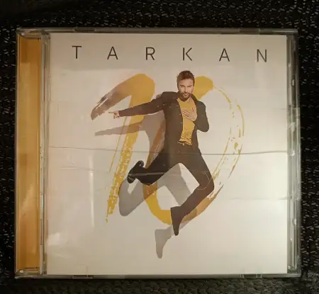 Tarkan 10 cd albümü.