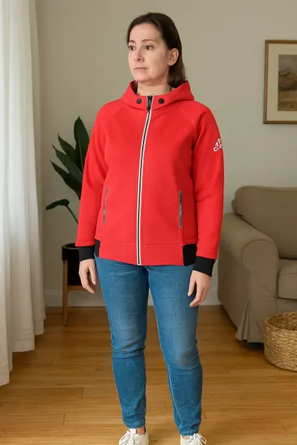 Kırmızı adidas kapüşonlu sweatshirt
