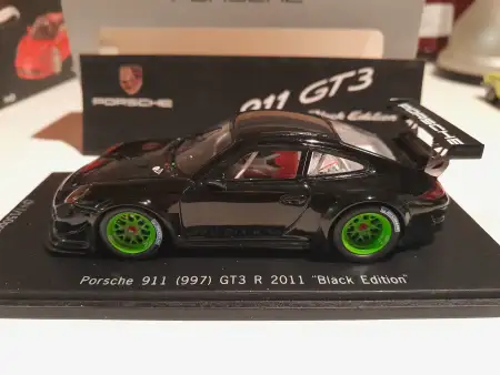 Porsche 911 model araba