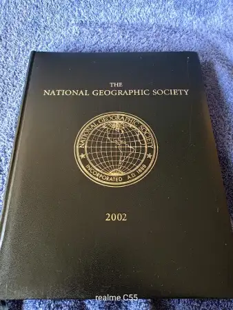 The national geographic society 2002 ajanda.