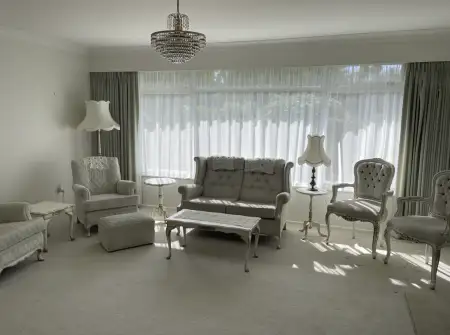Krem renkli şık salon oturma grubu
