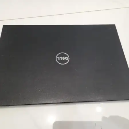 Dizüstü bilgisayar dell vostro 3000 1