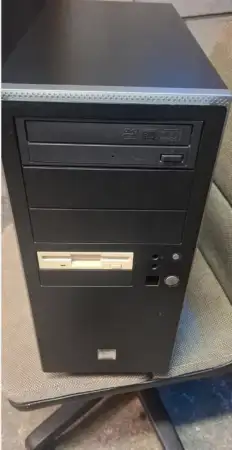 Intel pentium 2 pc windows only 98 sn ilan görseli