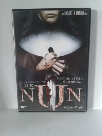 Rahi̇beni̇n laneti̇ - the nun dvd.