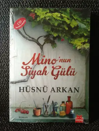 Mi̇no' nun si̇yah gülü + cd sifir jelati̇nli̇.