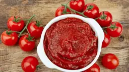 Ev yapımı doğal salça