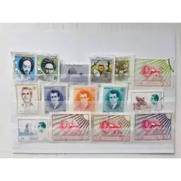 Koleksiyonluk eski pullar ve mektuplar