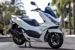 2023 model honda pcx 125 scooter
